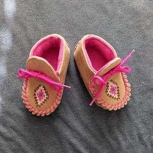 NWOT Blazin Roxx Microsuede Baby Moccasins